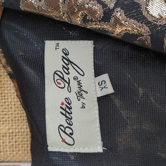 Bettie Paige by Tatyana pin up cocktail dress - Picture 3 of 7